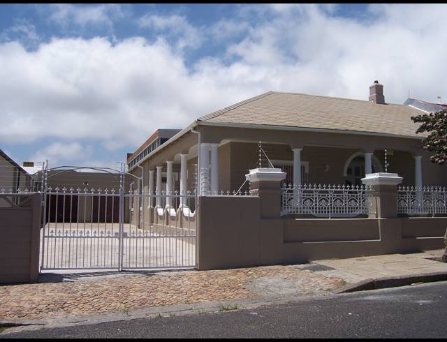 5 bed property to rent in SALT RIVER