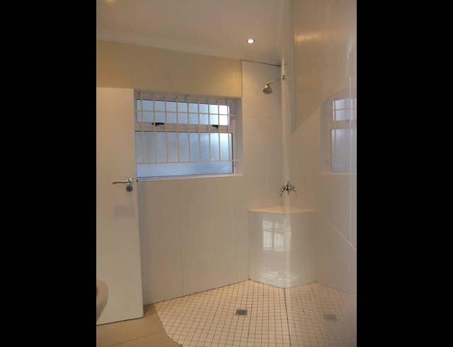 2 bed property to rent in OBSERVATORY