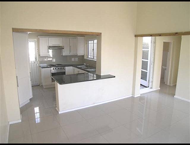 2 bed property to rent in OBSERVATORY
