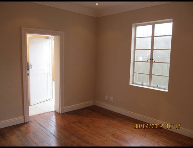 2 bed property to rent in OBSERVATORY