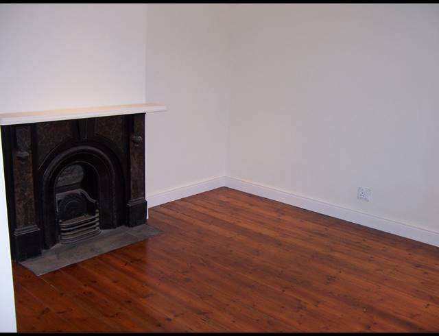 2 bed property to rent in OBSERVATORY
